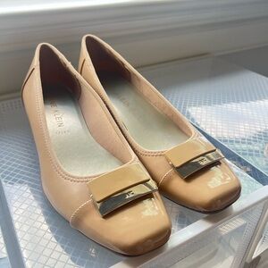Anne Klein’s Waverly Wedge Pump -Mint Condition
